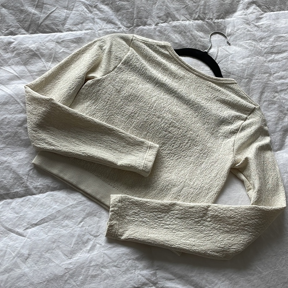 Fabletics Top - Picture 2 of 2